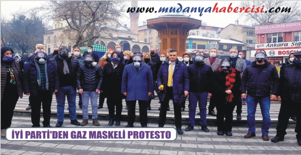 Y PARTݒDEN GAZ MASKEL PROTESTO